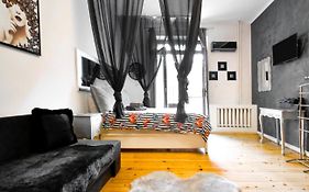 Dietro L Angolo, 2 Bath