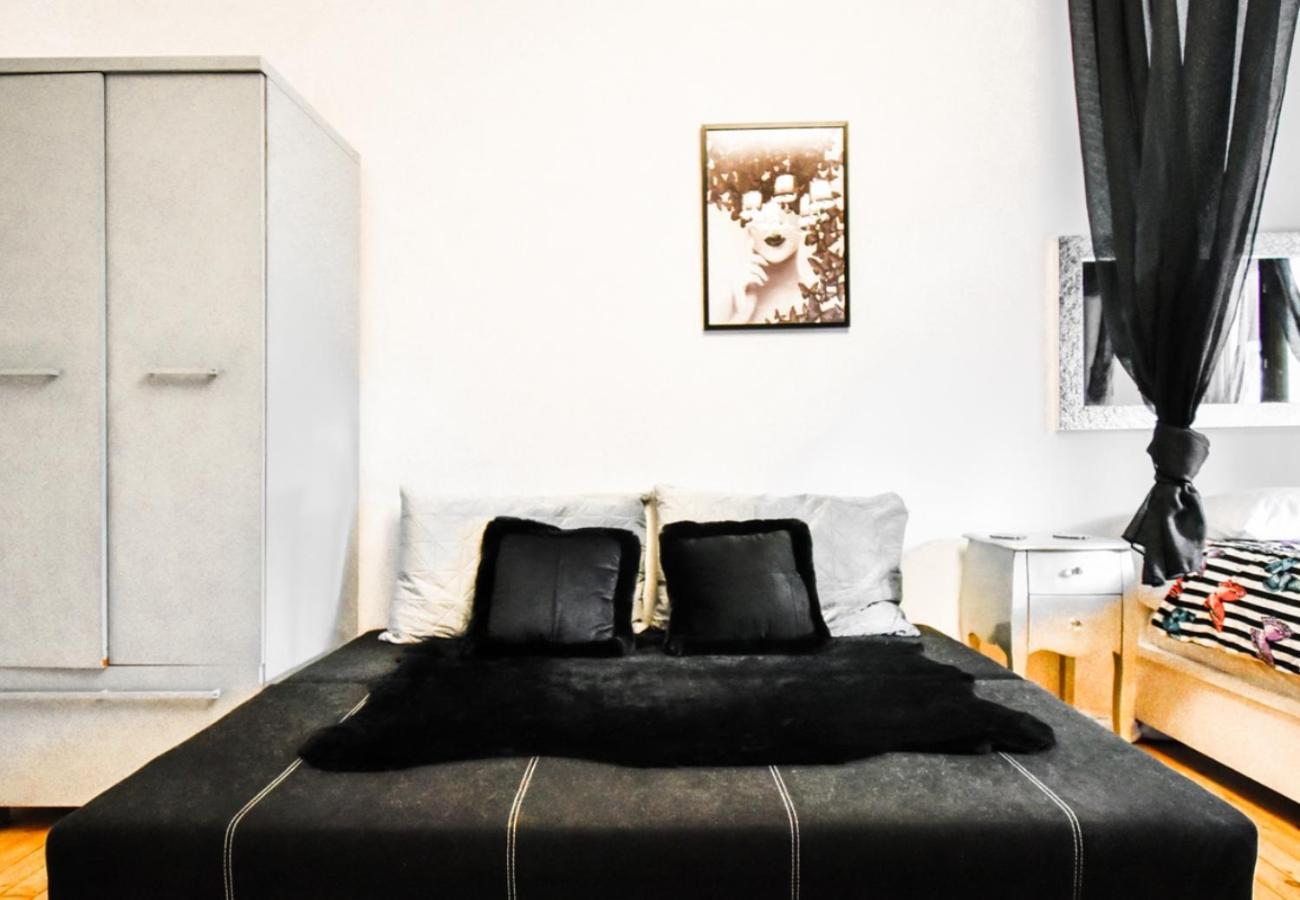 Dietro L Angolo, 2 Bath Daire Sofya Dış mekan fotoğraf
